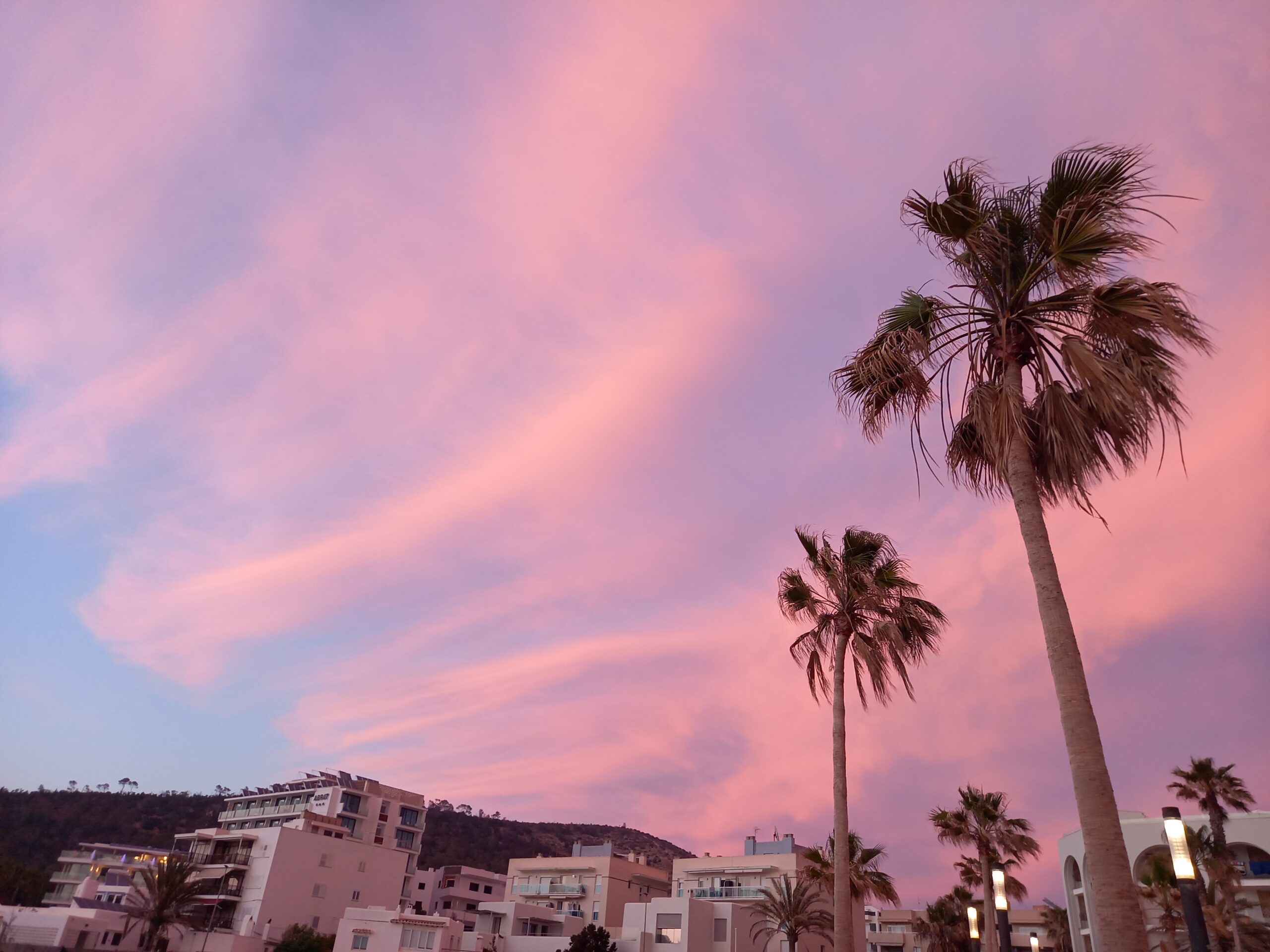 Solo travel single ibiza